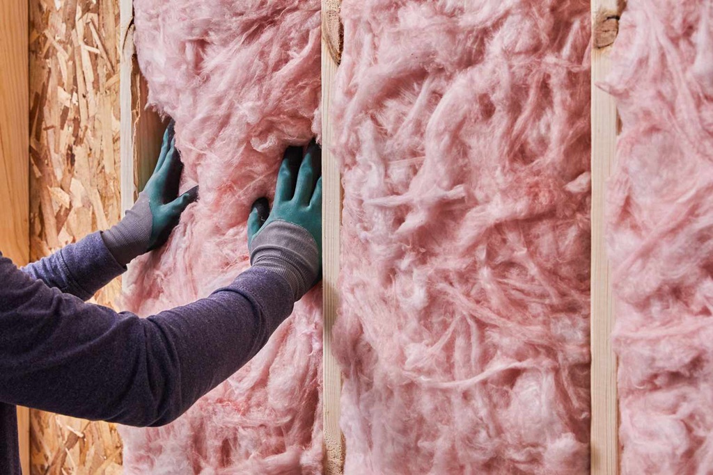 Installing Fiberglass Insulation